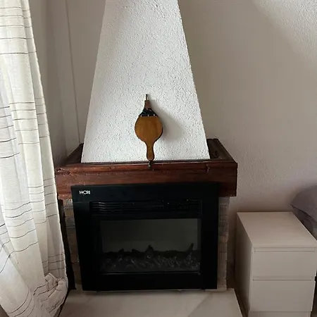 Apartamento Isaac 17 دينايا