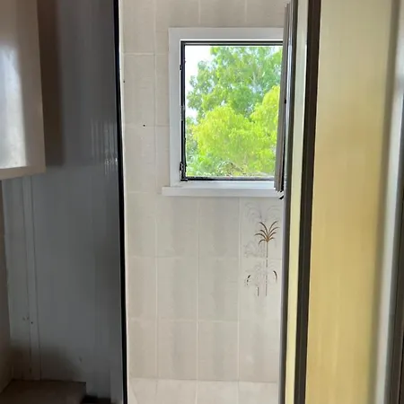 شقة Apartamento Isaac 17 دينايا
